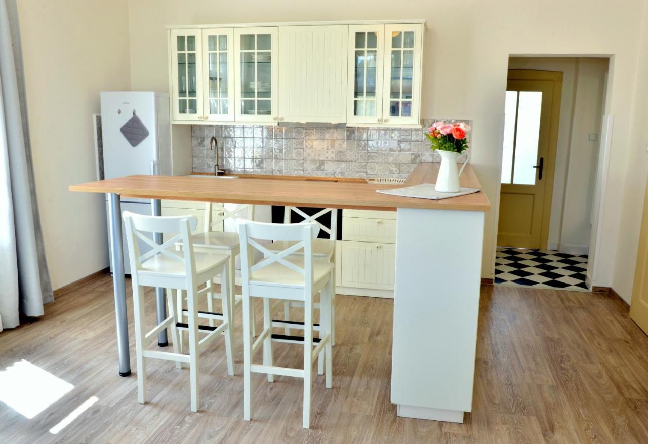 Apartmany Vila Manicka Kácov Exterior foto